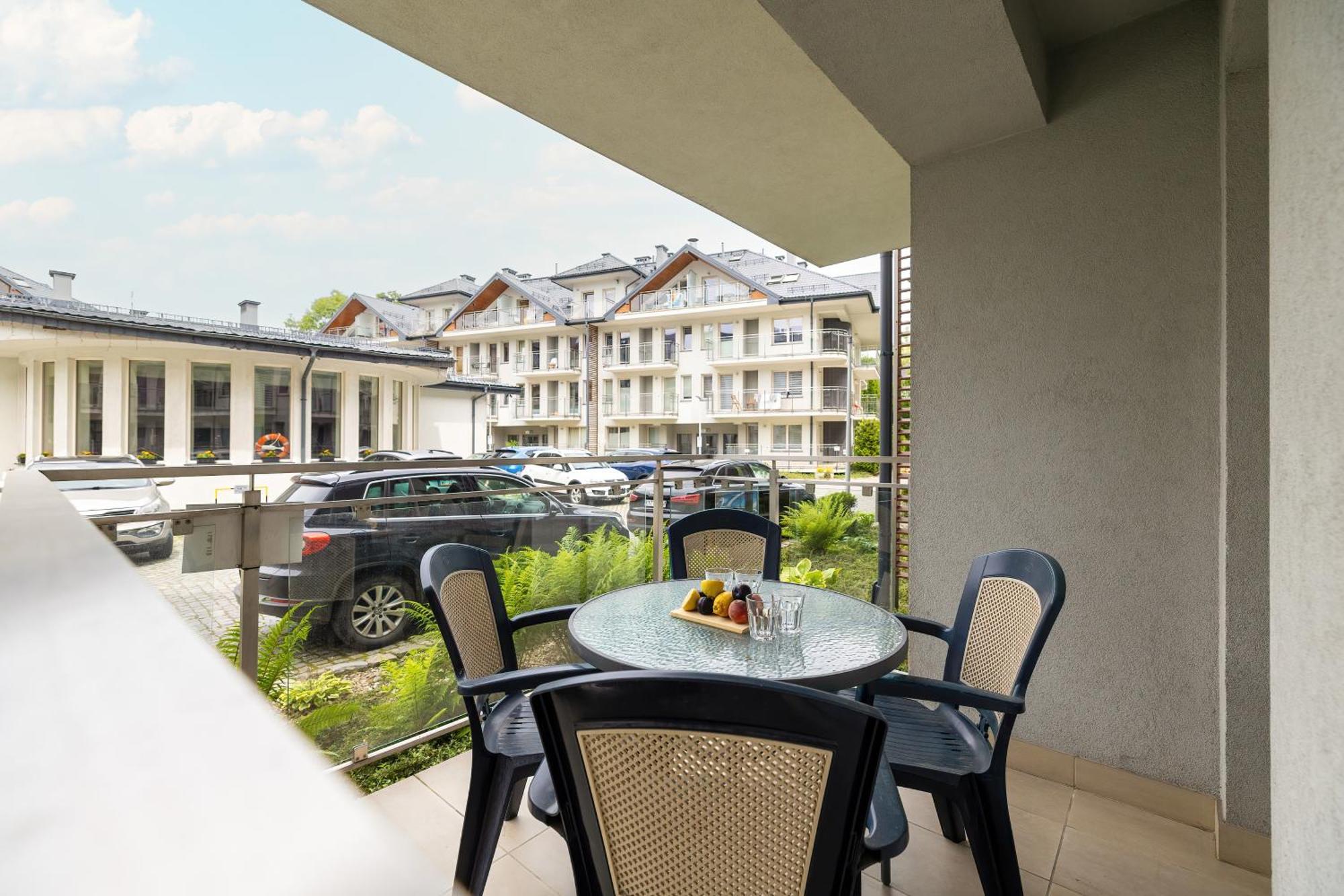 Przestronne Apartamenty W Zakopanem Z Trzema Sypialniami I Parkingiem By Noclegi Renters Esterno foto