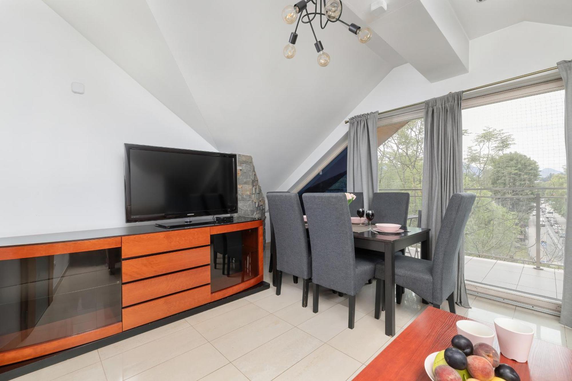 Przestronne Apartamenty W Zakopanem Z Trzema Sypialniami I Parkingiem By Noclegi Renters Esterno foto