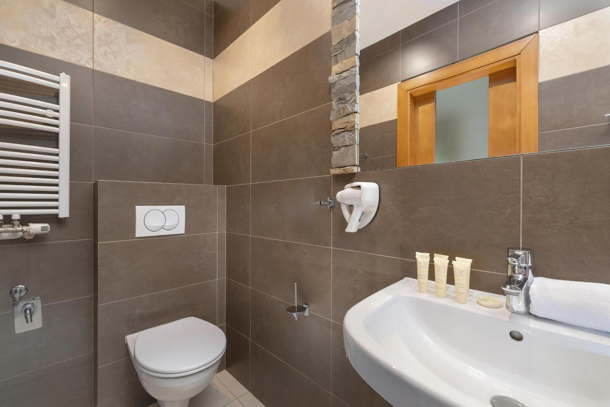 Przestronne Apartamenty W Zakopanem Z Trzema Sypialniami I Parkingiem By Noclegi Renters Esterno foto