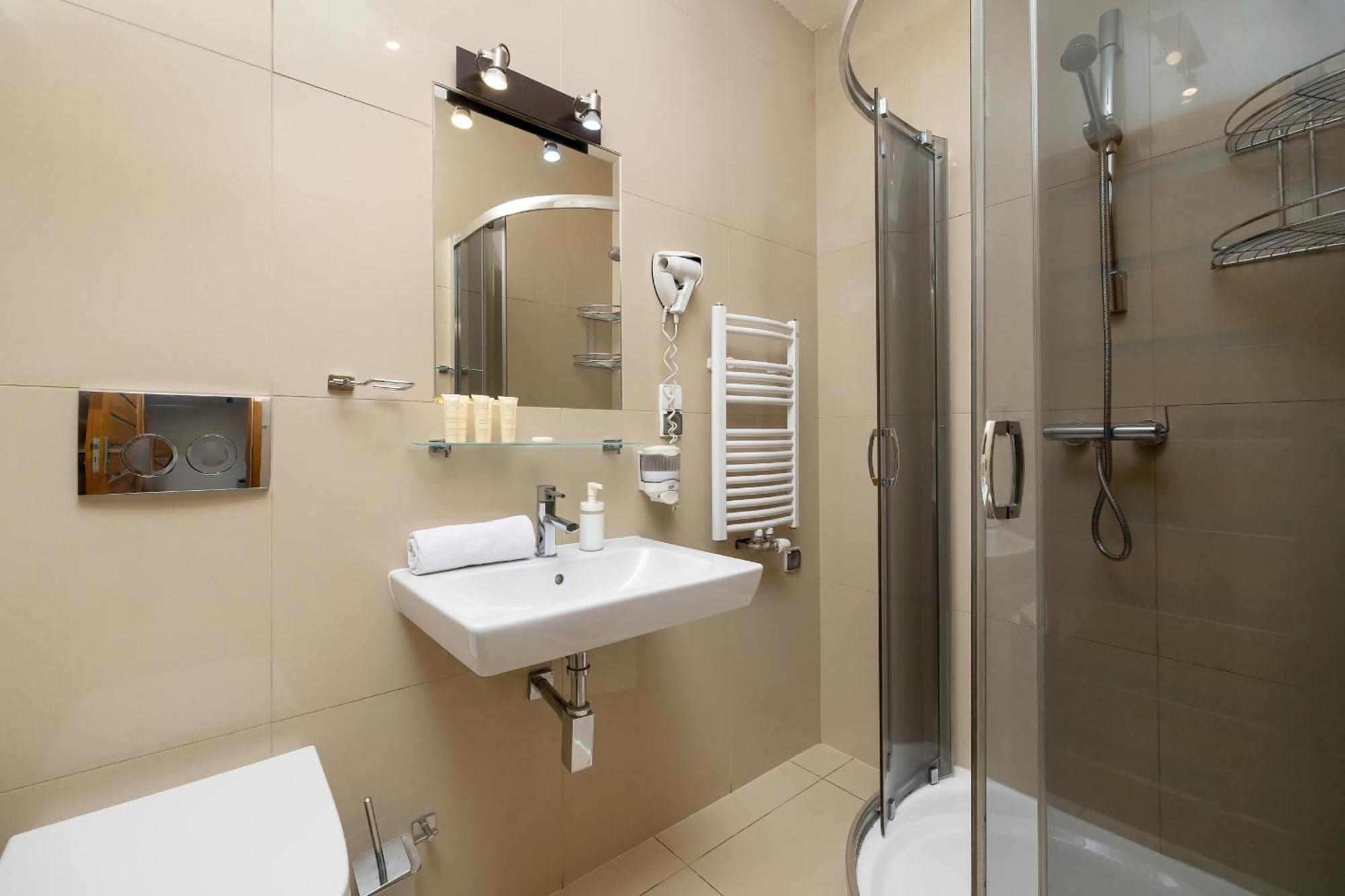 Przestronne Apartamenty W Zakopanem Z Trzema Sypialniami I Parkingiem By Noclegi Renters Esterno foto