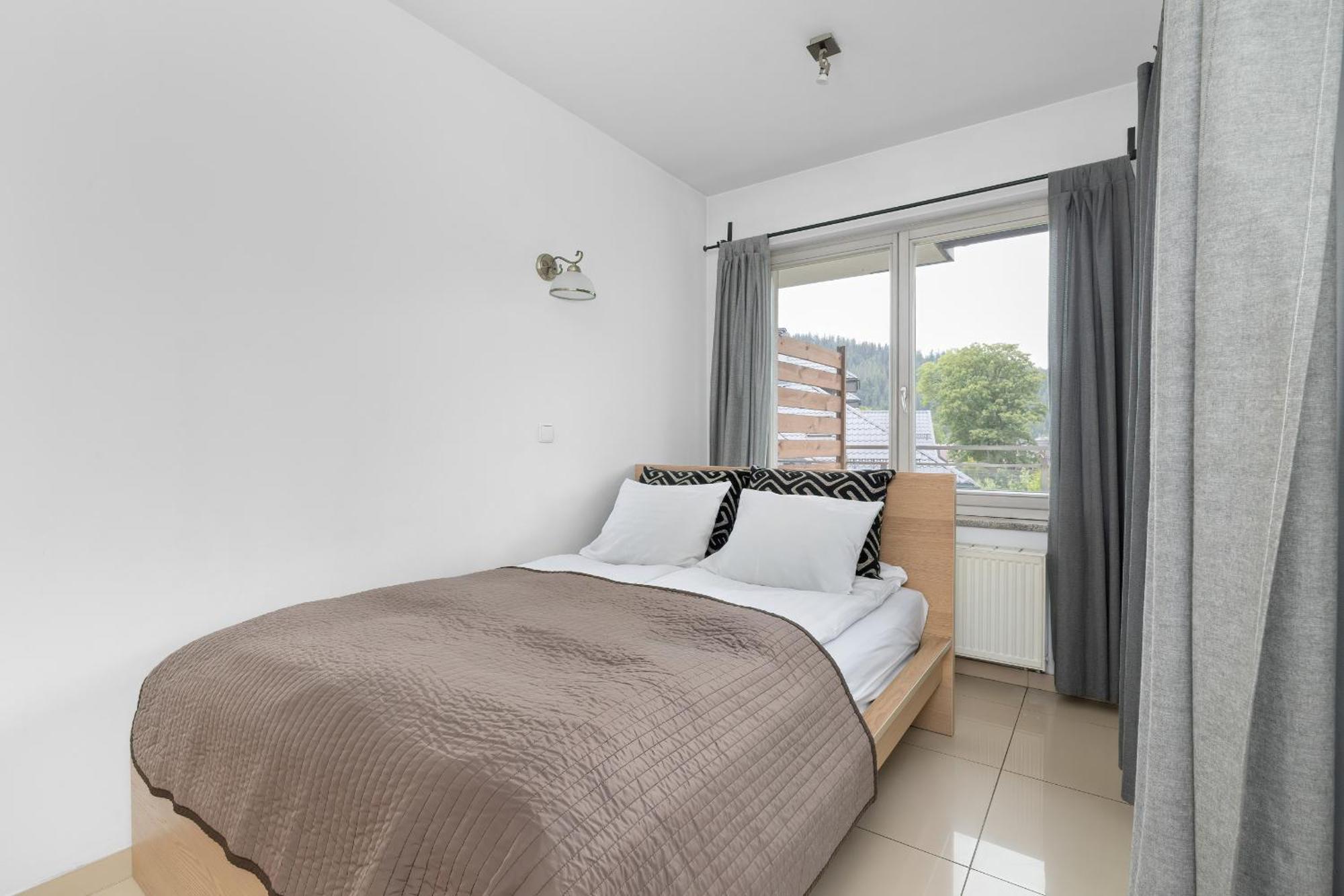 Przestronne Apartamenty W Zakopanem Z Trzema Sypialniami I Parkingiem By Noclegi Renters Esterno foto